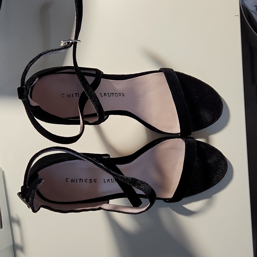 Velvet black strappy heels